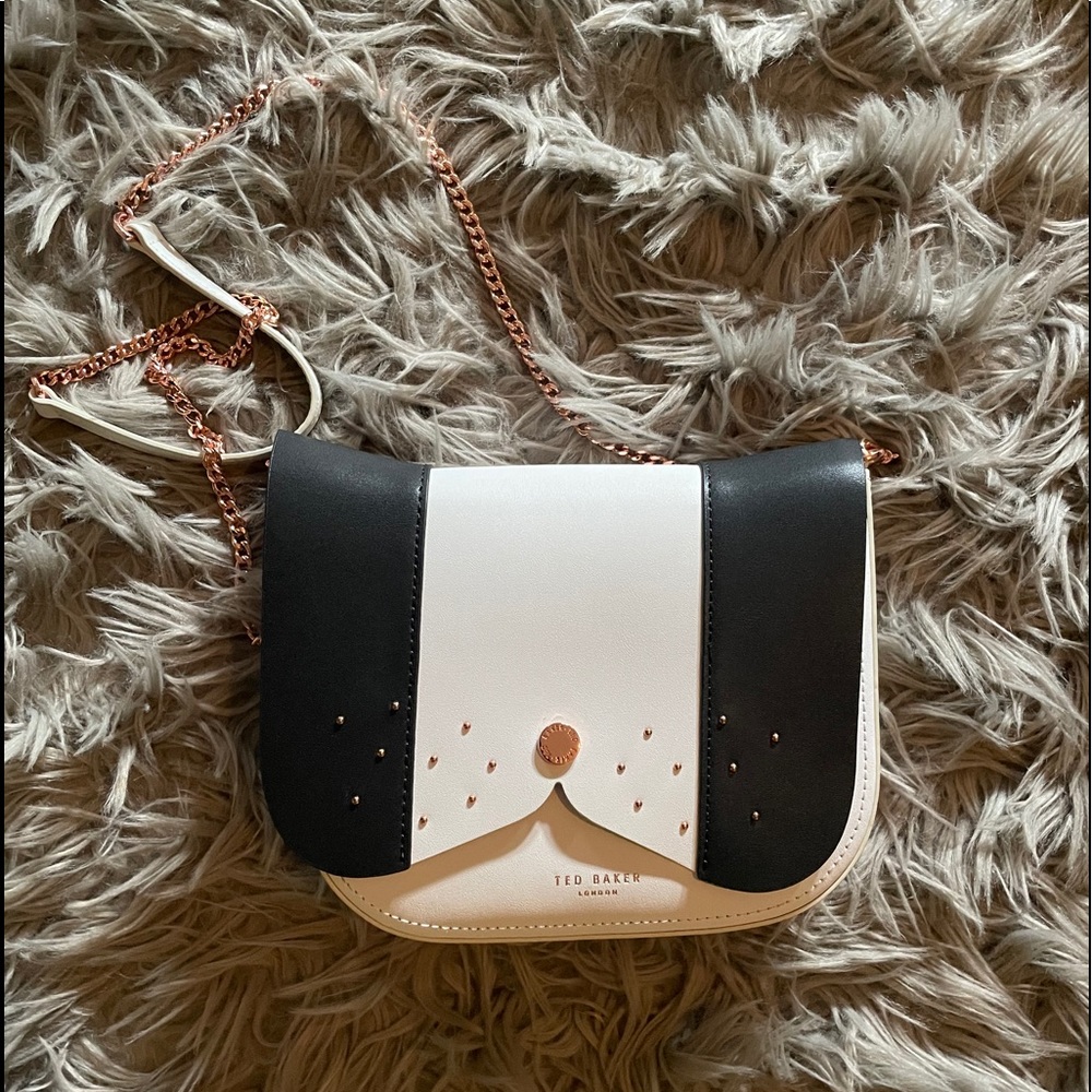 ed Baker Barkley Dog Crossbody